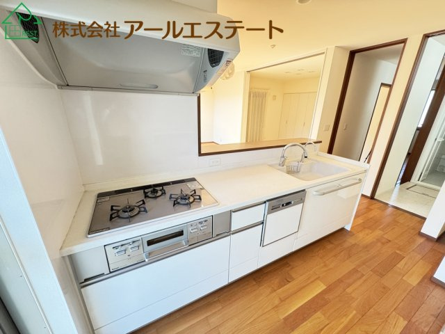 加古川市加古川町稲屋　　　中古戸建のキッチン
