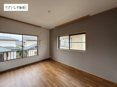 【洋室】 | 熊谷市江波　中古住宅   | 現地(2026年月9撮影)
2階南西洋室
