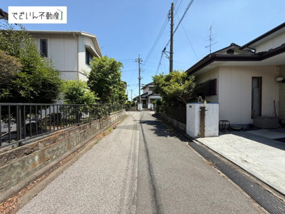 【前面道路含む現地写真】 | 熊谷市江波　中古住宅   | 現地(2026年月5撮影)