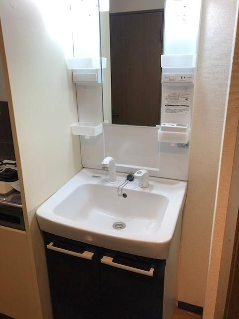 グランデ・アステール芦屋の洗面所|同物件別部屋写真