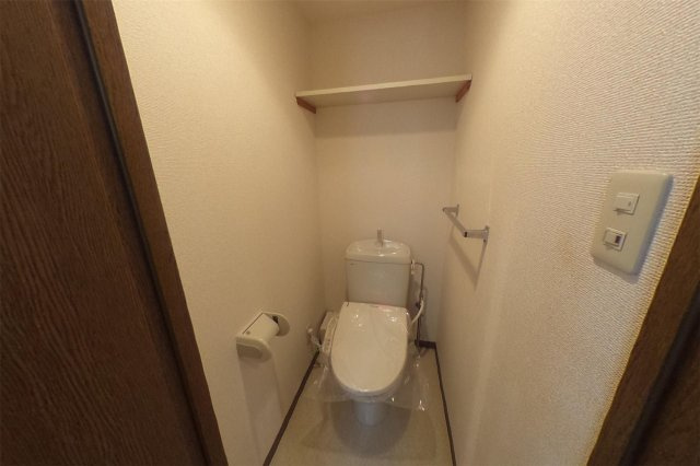 グランデ・アステール芦屋のトイレ|同物件別部屋写真
