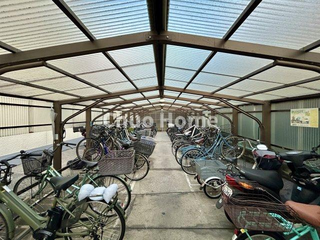 亀有ダイヤモンドマンションの駐輪場|【自転車置き場】最新の空き状況や費用などの詳細は担当スタッフまでお問い合わせください。