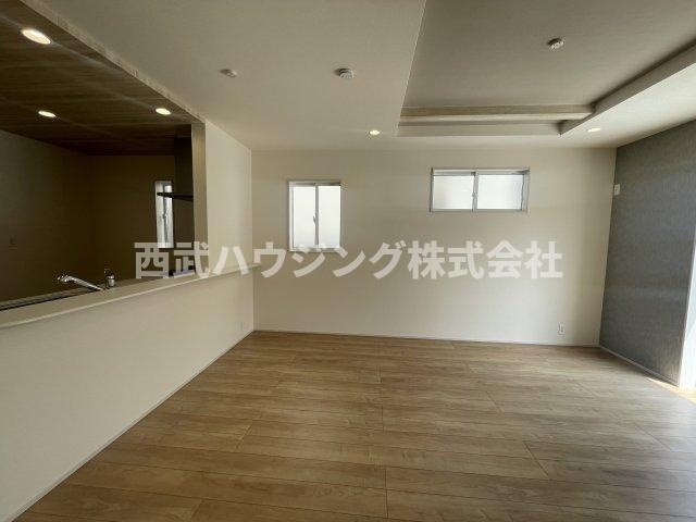 【仲介手数料無料】所沢市東狭山ケ丘全７棟２号棟　所沢市の新築なら西武ハウジングの居間・リビング