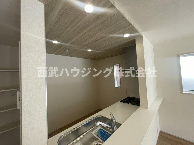 【仲介手数料無料】所沢市東狭山ケ丘全７棟２号棟　所沢市の新築なら西武ハウジングのキッチン