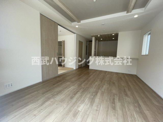 【仲介手数料無料】所沢市東狭山ケ丘全７棟２号棟　所沢市の新築なら西武ハウジングの居間・リビング