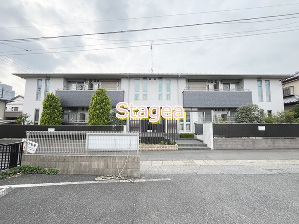 上尾市本町１丁目のアパートの外観