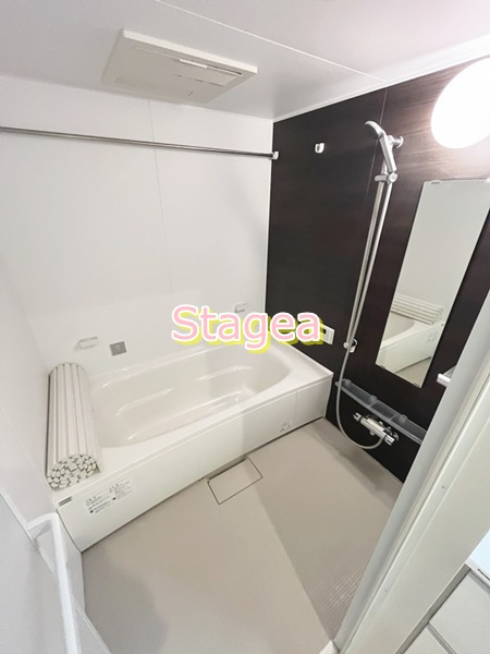 上尾市本町１丁目のアパートの浴室