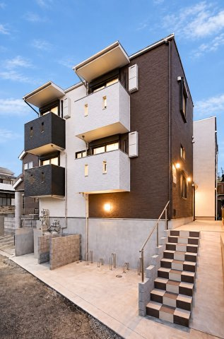 RadAnce大和田の外観