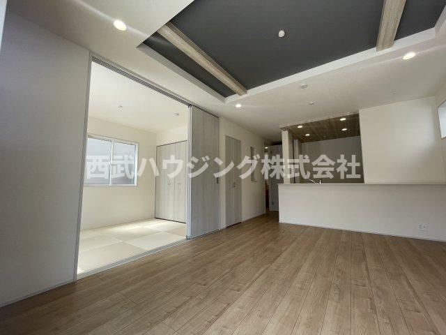 【仲介手数料無料】所沢市東狭山ケ丘全７棟３号棟　所沢市の新築なら西武ハウジングの居間・リビング