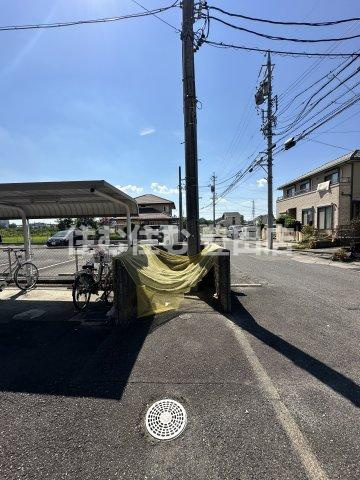 マンションモントレーの駐車場
