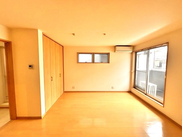 アクロス芦屋西アパートメントⅡの居間・リビング
