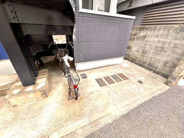 アクロス芦屋西アパートメントⅡの駐車場