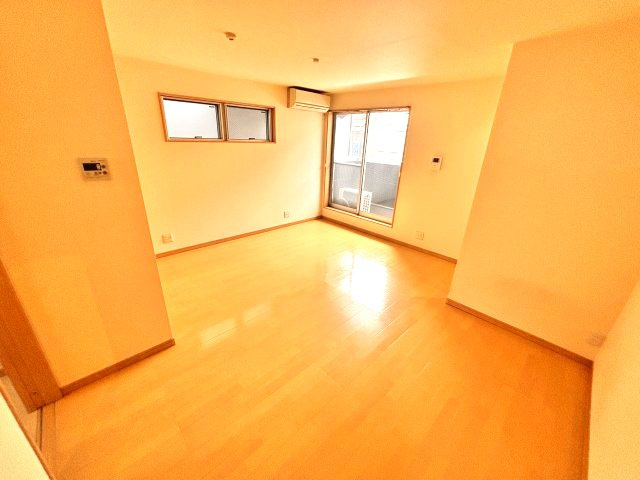 アクロス芦屋西アパートメントⅡの居間・リビング