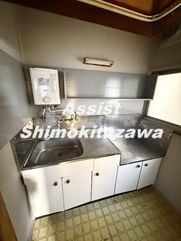 渋谷区笹塚３丁目のアパートのキッチン