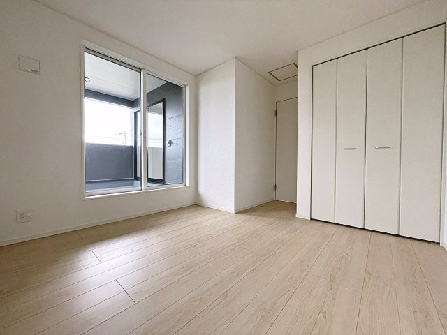 新築戸建・新築建売　二本松市油井第6　油井小・安達中の洋室|6.3帖の洋室はシンプルなので様々なテイストのインテリアも合いそうですね！