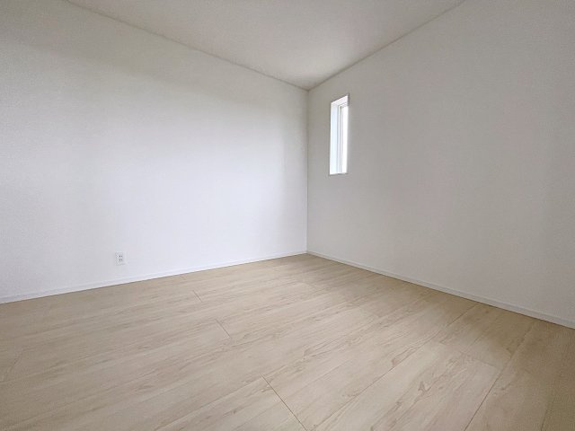 新築戸建・新築建売　二本松市油井第6　油井小・安達中の洋室|落ち着きのある空間で自分だけのプライベートな時間をお過ごしください！