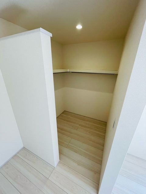 大平町西水代　新築戸建20-1の収納