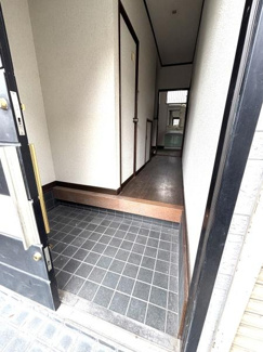【玄関】 | 大和郡山市小泉町中古戸建