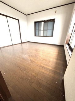 【洋室】 | 大和郡山市小泉町中古戸建