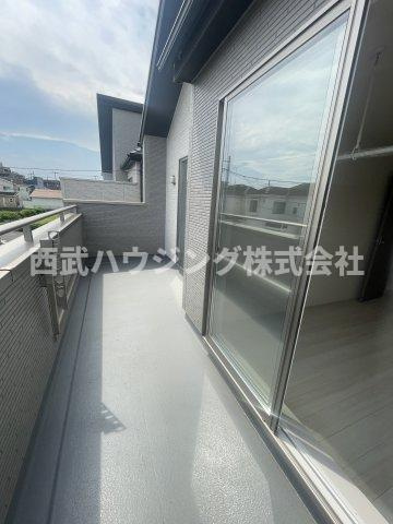 【仲介手数料無料】所沢市東狭山ケ丘全７棟４号棟　所沢市の新築なら西武ハウジングのバルコニー