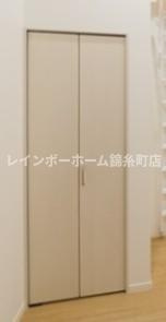 Groβer　Baumの収納
