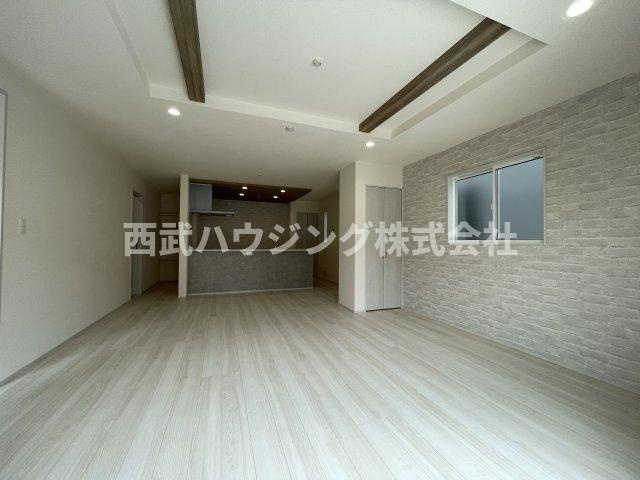 【仲介手数料無料】所沢市東狭山ケ丘全７棟５号棟　所沢市の新築なら西武ハウジングの居間・リビング