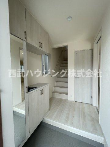 【仲介手数料無料】所沢市東狭山ケ丘全７棟５号棟　所沢市の新築なら西武ハウジングの玄関