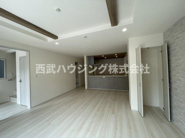 【仲介手数料無料】所沢市東狭山ケ丘全７棟５号棟　所沢市の新築なら西武ハウジングの居間・リビング