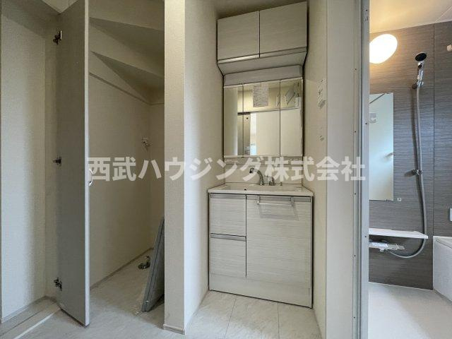 【仲介手数料無料】所沢市東狭山ケ丘全７棟５号棟　所沢市の新築なら西武ハウジングの独立洗面台