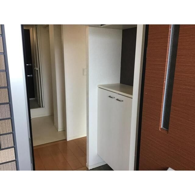 ノエル若林Ｂ棟の玄関