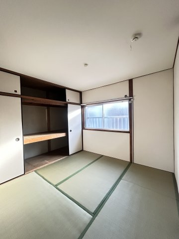 猪名寺2丁目連棟貸家(15-37)の和室