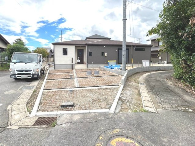ハートフルタウン　一宮市北方町北方81番　全2区画分譲の外観|■全体写真　
■ヤマダ不動産　株式会社リライフ　