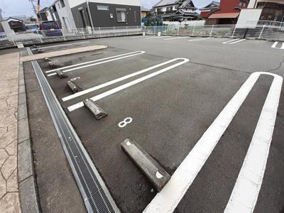 【駐車場】 | メゾンプラージュⅡ | 駐車場があります