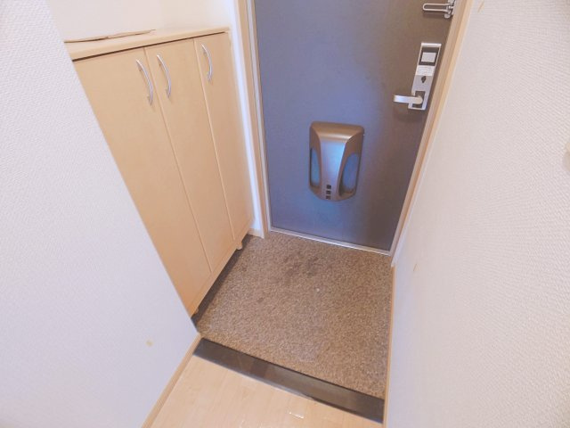 【玄関】 | ミロワール赤坪【名古屋市賃貸・対面キッチン】