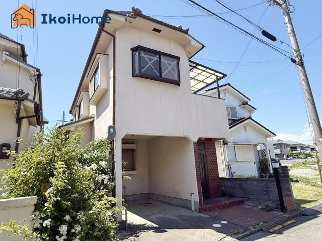 明石市大久保町西島　中古戸建のエントランス|●資料・カタログのご請求無料●スーパーやコンビニ、飲食店、病院など徒歩圏内の施設も多々あります。