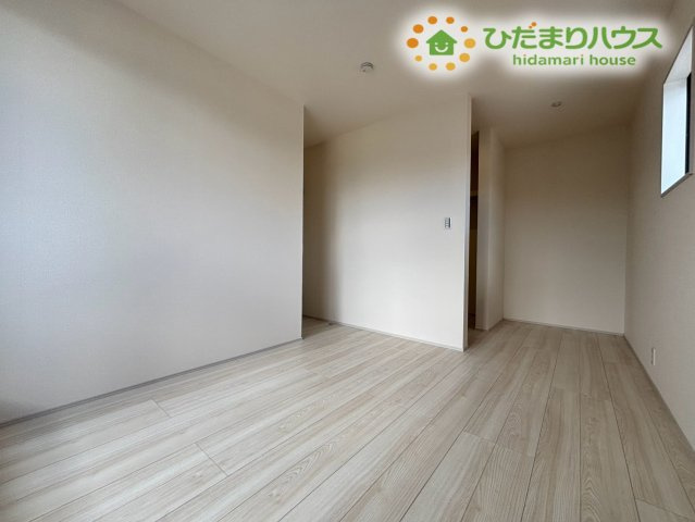 深谷市稲荷町北　第3　新築一戸建て　リーブルガーデン　01の寝室