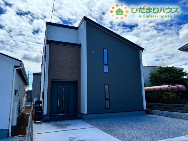 深谷市稲荷町北　第3　新築一戸建て　リーブルガーデン　01