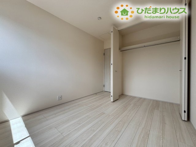 深谷市稲荷町北　第3　新築一戸建て　リーブルガーデン　01の子供部屋