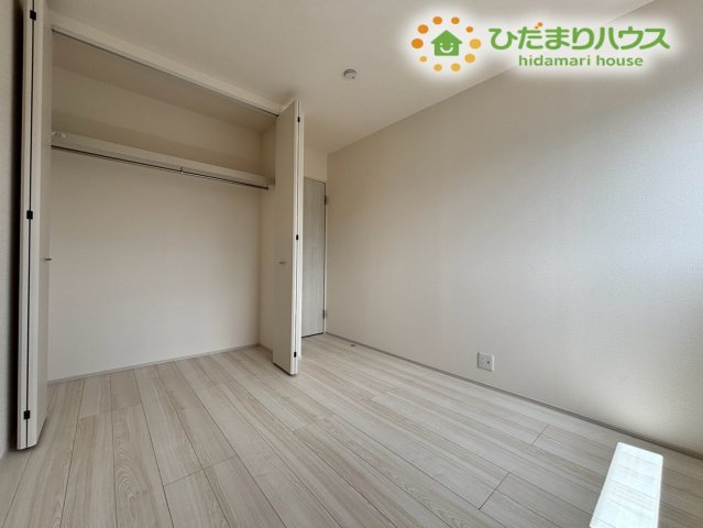 深谷市稲荷町北　第3　新築一戸建て　リーブルガーデン　01の洋室