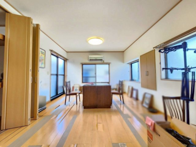 長岡京市柴の里の洋室|ベッドや家具（机・椅子等）を置いてもゆとりがあります(^^)/