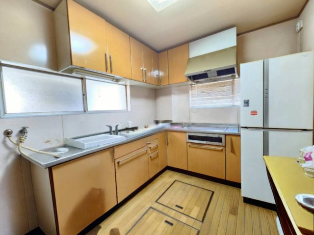 長岡京市柴の里のキッチン|作業スペースを広く使用できる、使い勝手の良いL型キッチン！