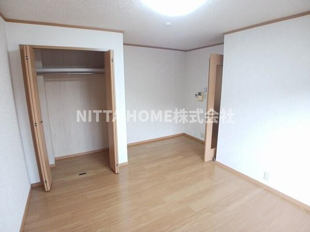 スカイハイツの居間・リビング|人気の洋室のお部屋です(*^-^*)