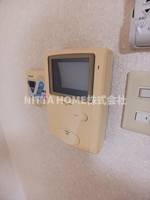 スカイハイツのその他共用部分|顔見て会話ができるTVインターホン有り♪