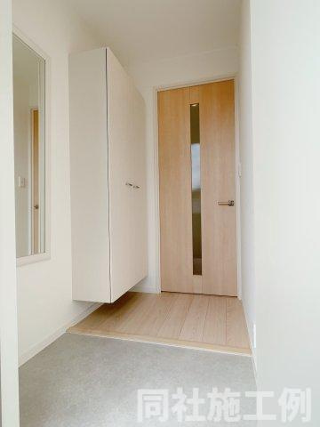 ＥＴＥＲＮＯ ＦＬＥＵＲ Ⅰの玄関