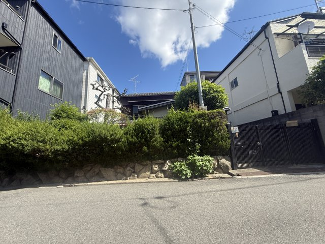 豊中市中桜塚二丁目土地の外観|南側から見た現地です！