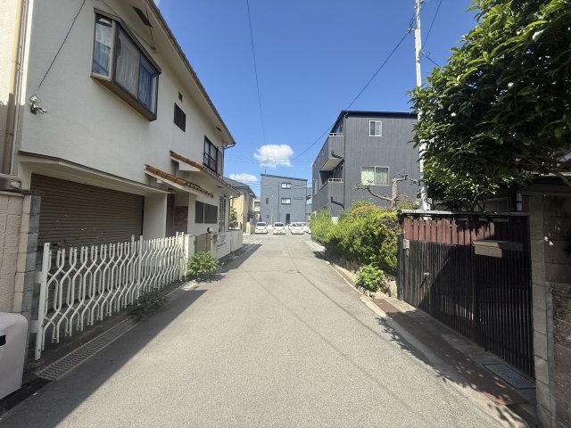 豊中市中桜塚二丁目土地の前面道路含む現地写真|前面道路です！東側から撮影！