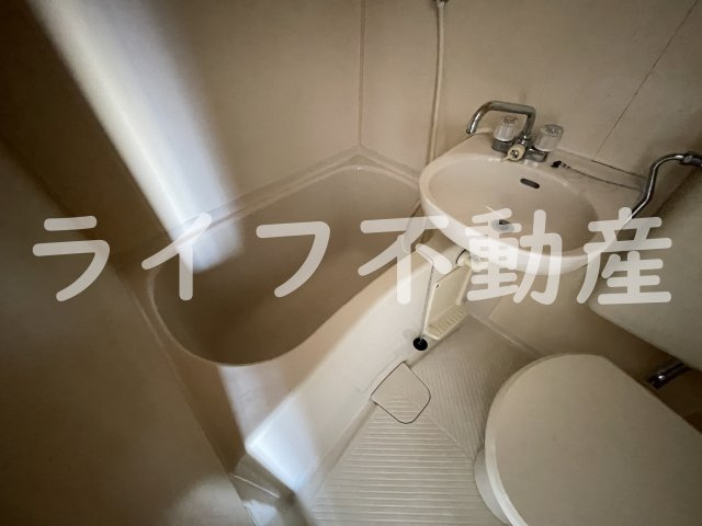 YOUハイム寿Ⅱ番館の浴室|コンパクトで使いやすいお風呂です