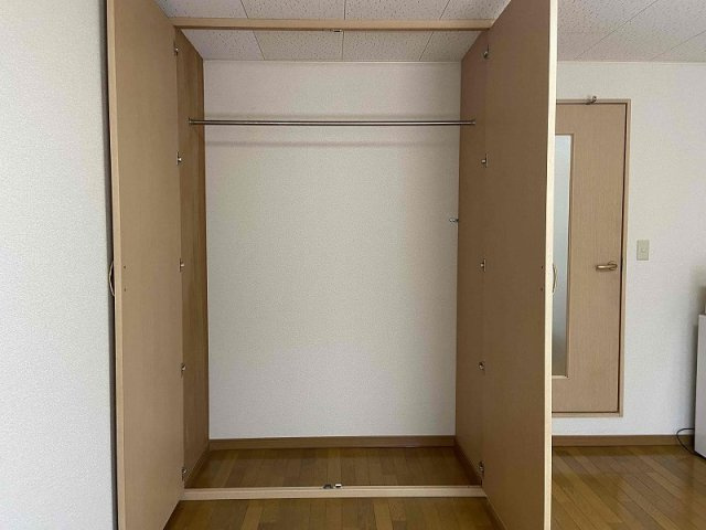 レオパレスラポールの内装|※同タイプ部屋の写真となります