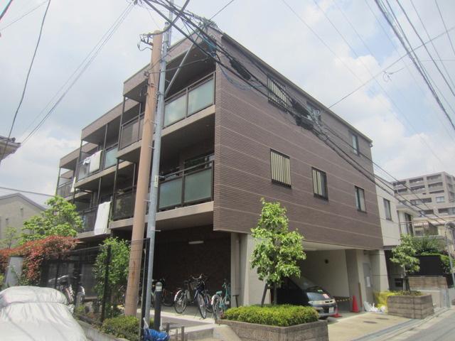 アーネスト