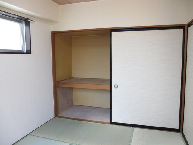 グランドヒルズ蓮美の収納